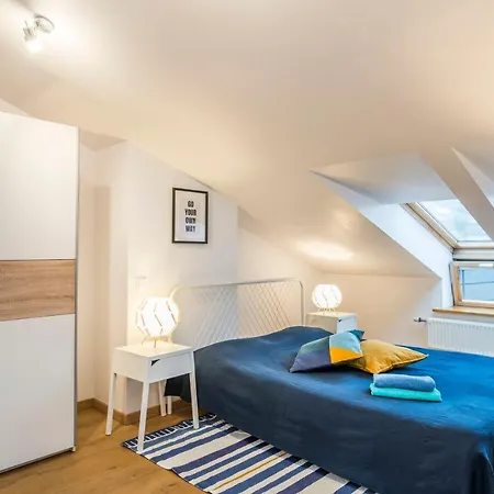 Apartment 2-level Penthouse With Terrace And Free Parking